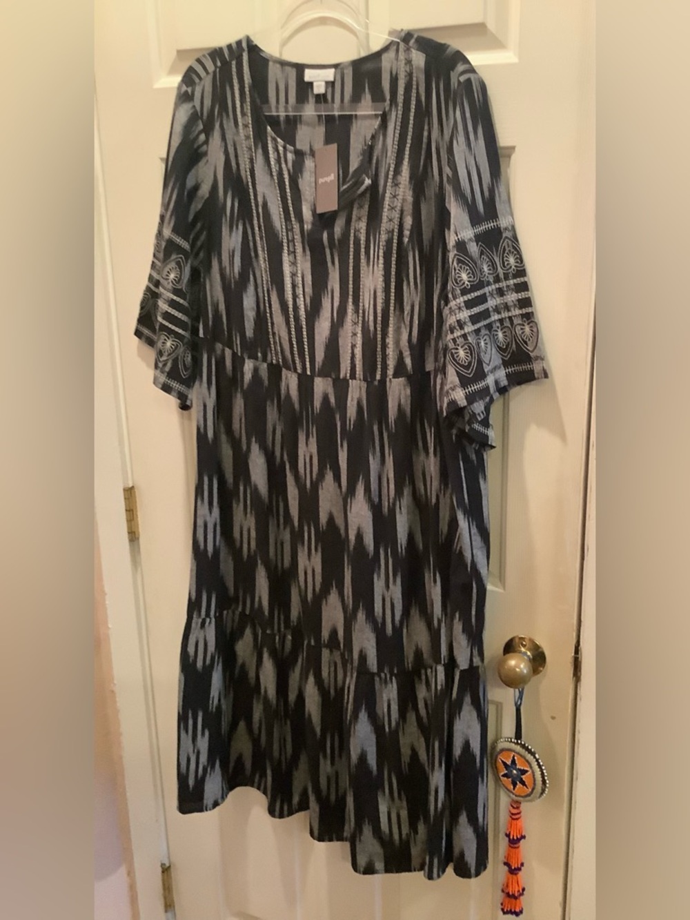 Pure J. Jill Elements IKAT Midi Dress in Gray and Black, Size 2X, NWT.